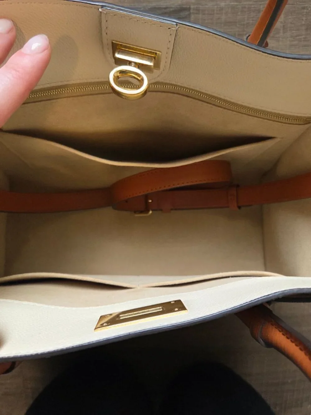 Louis Vuitton on My Side Tuffetage MM 2-Way Bag Shoulder